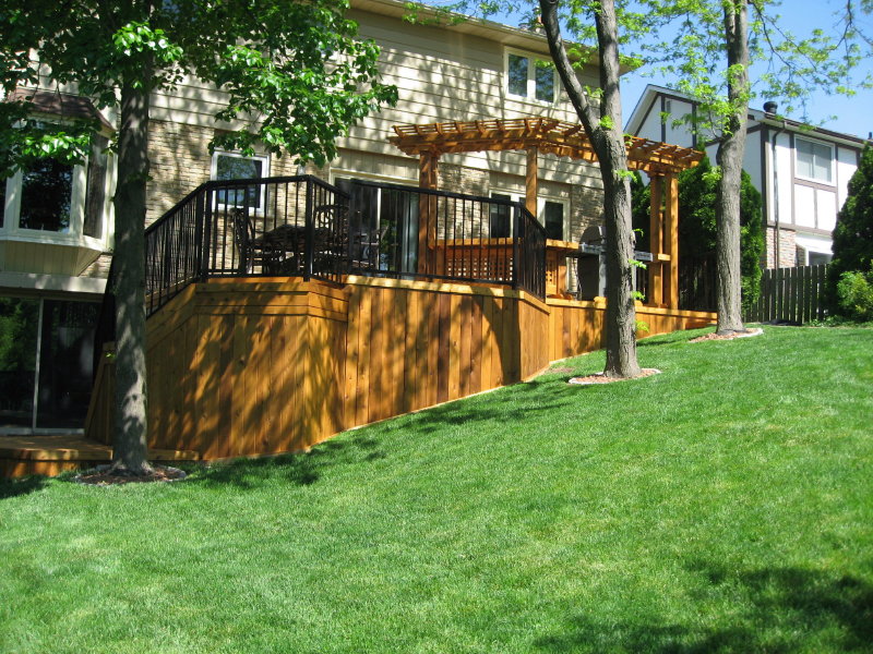 Rustic Pines deck in the summer